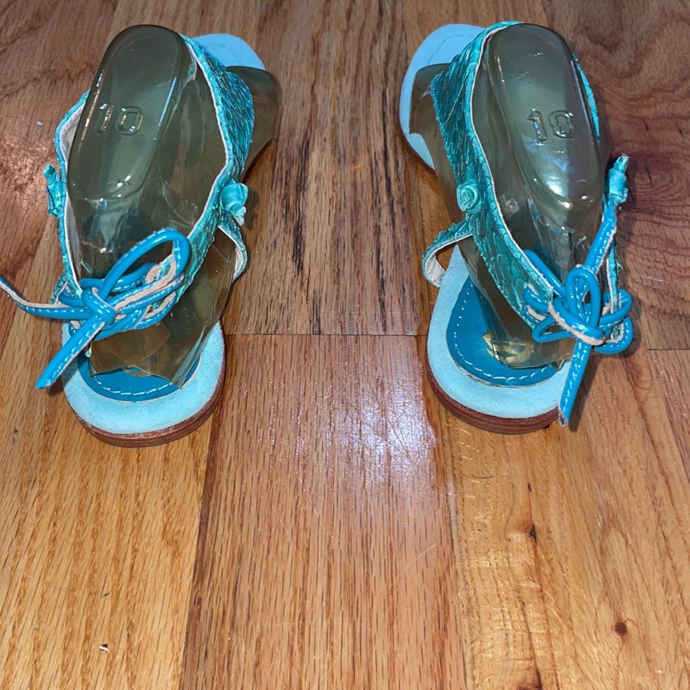 NEW CANDELA NYC Boho scalloped Turquoise mermaid scales leather thong sandal 10 - Picture 5 of 12